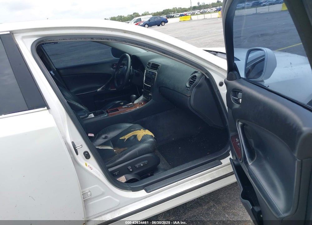 2008 LEXUS IS 250 VIN: JTHBK262885068311