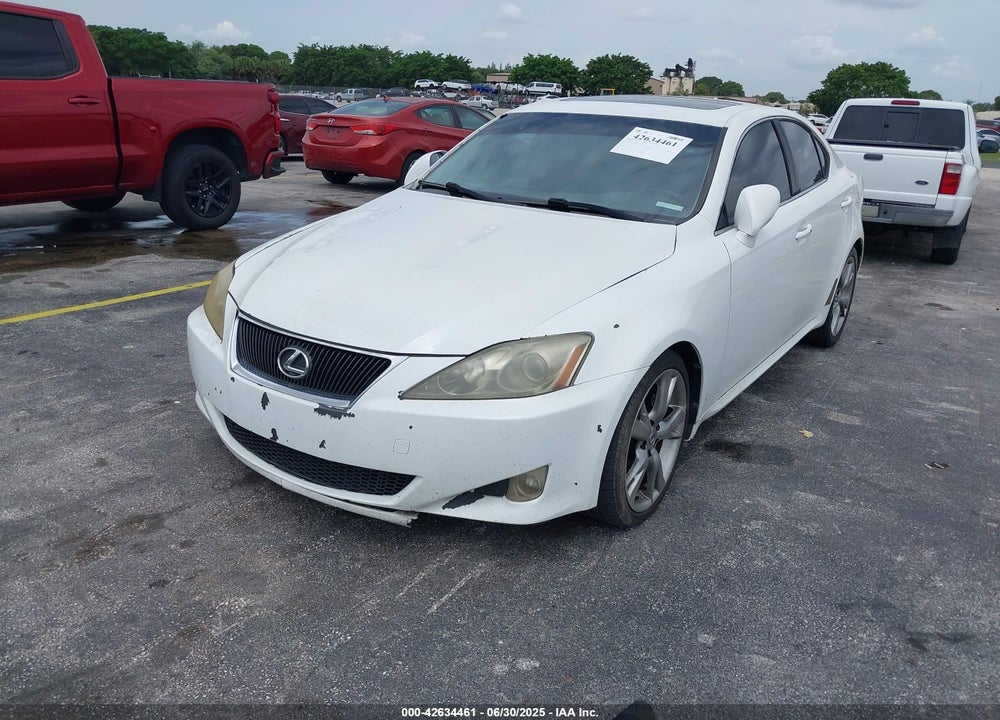 2008 LEXUS IS 250 VIN: JTHBK262885068311