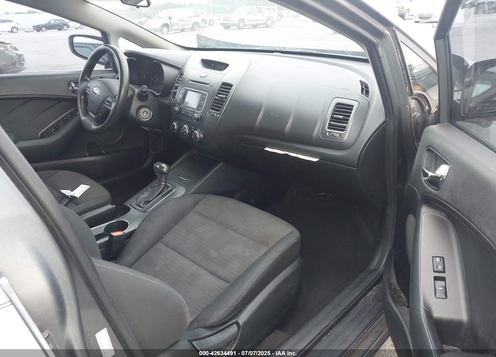 2016 KIA FORTE VIN: KNAFX4A60G5470541