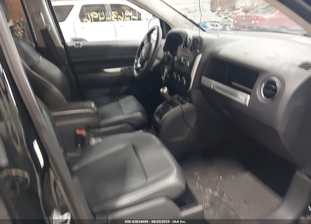 2014 JEEP COMPASS VIN: 1C4NJDEB5ED784714