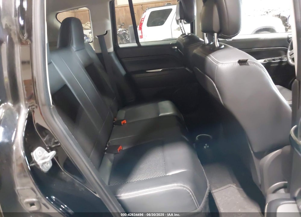 2014 JEEP COMPASS VIN: 1C4NJDEB5ED784714