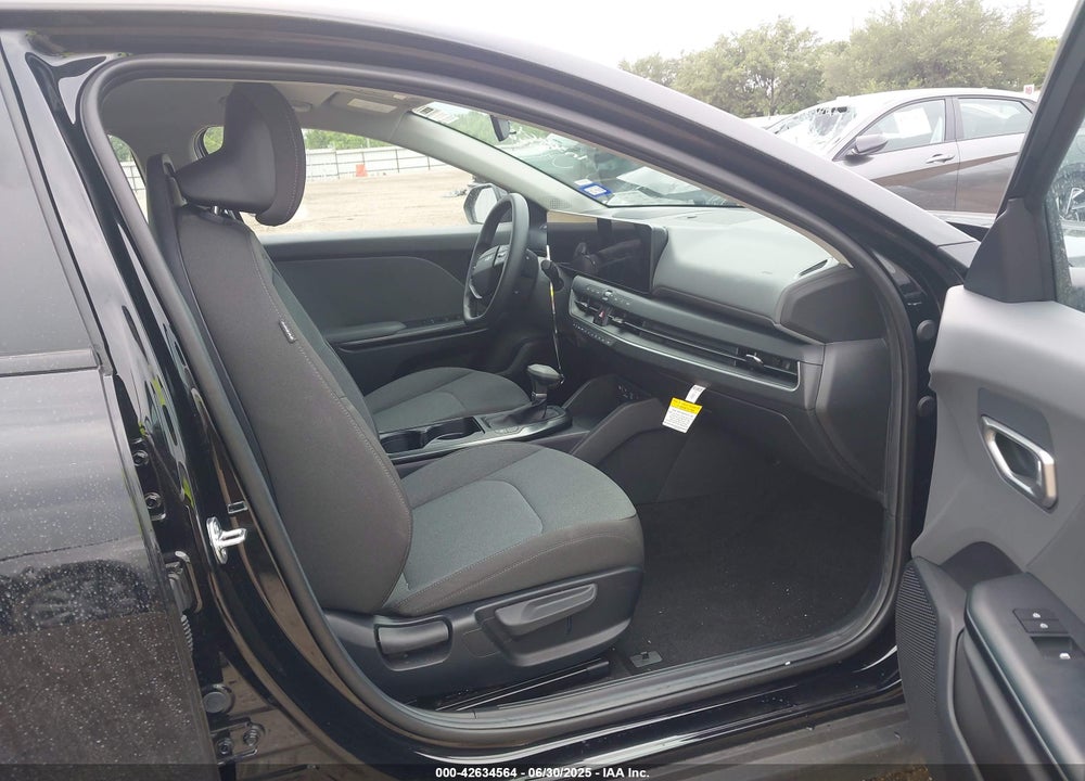 2025 KIA K4 VIN: 3KPFT4DE0SE098472
