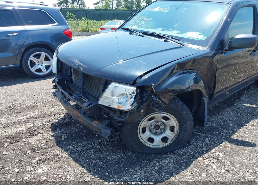 2014 NISSAN FRONTIER VIN: 1N6BD0CT3EN746940