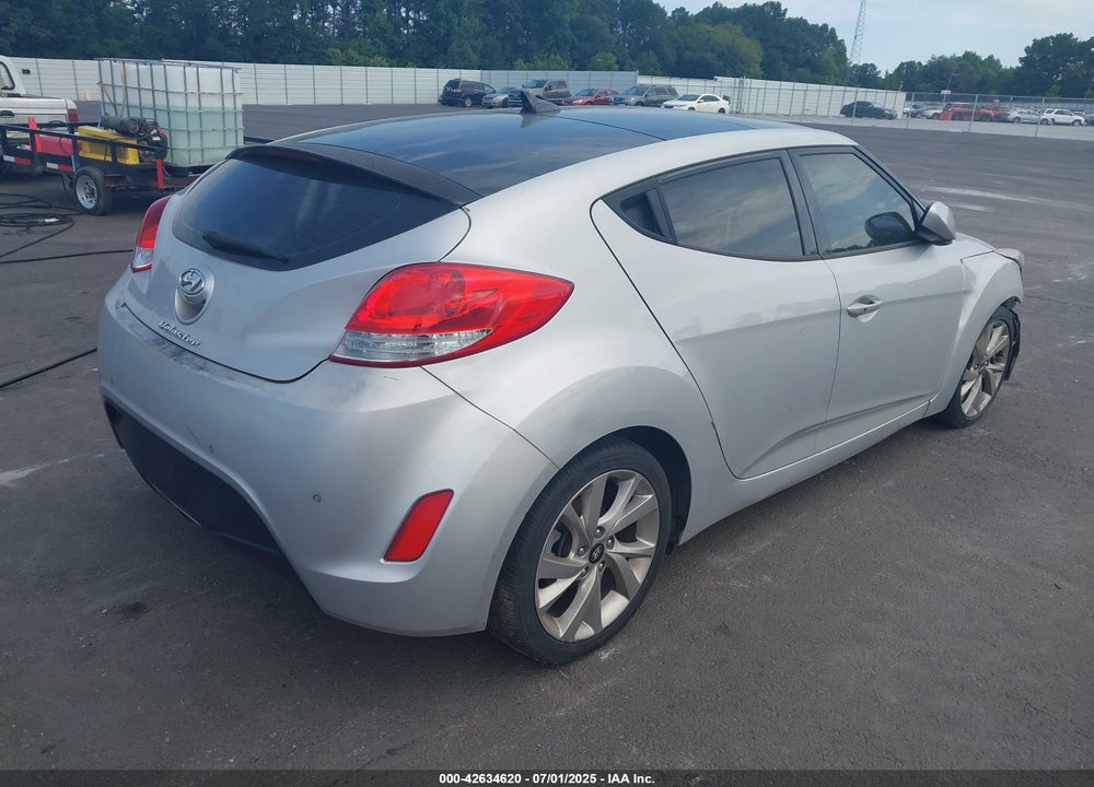 2016 HYUNDAI VELOSTER VIN: KMHTC6AD8GU301395