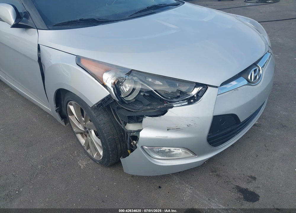 2016 HYUNDAI VELOSTER VIN: KMHTC6AD8GU301395