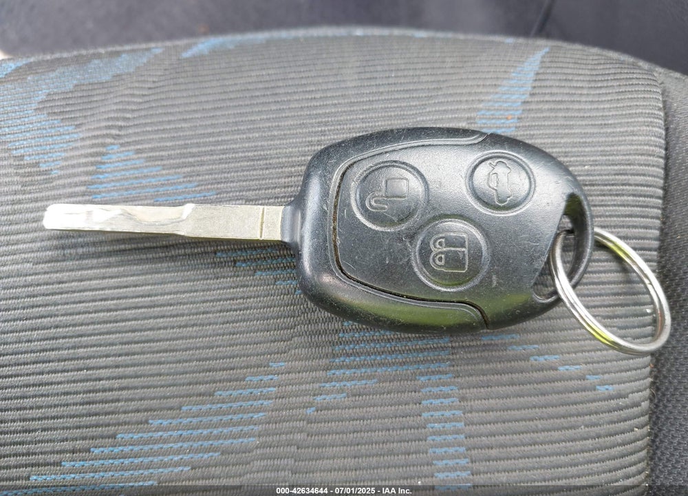 2011 FORD FIESTA VIN: 3FADP4EJ3BM147523