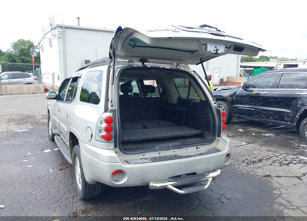 2005 GMC ENVOY XL SLT VIN: 1GKET16S856176265