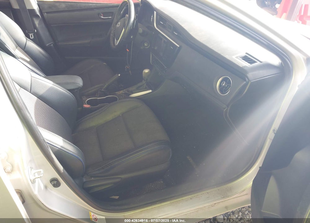 2017 TOYOTA COROLLA SE VIN: 5YFBURHE5HP671246
