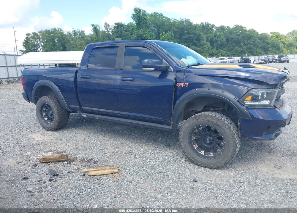 2016 RAM 1500 VIN: 1C6RR7UT4GS281736