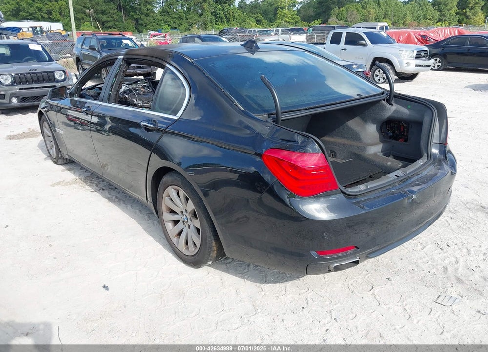 2011 BMW 7 SERIES VIN: WBAKB8C55BCY66669