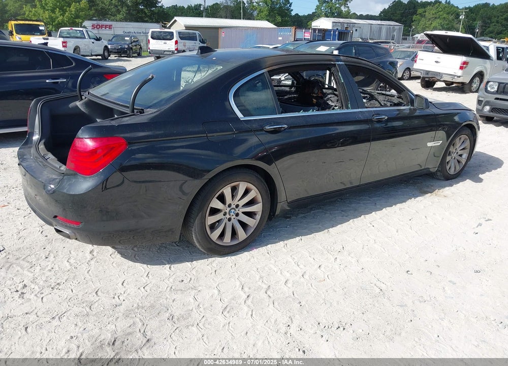 2011 BMW 7 SERIES VIN: WBAKB8C55BCY66669