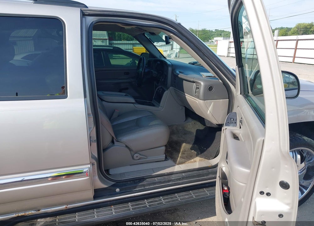 2005 GMC YUKON SLT VIN: 1GKEK13T75R255604