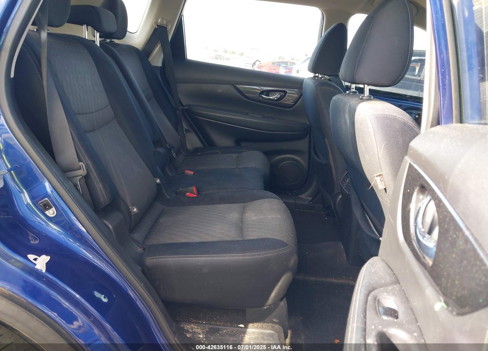 2017 NISSAN ROGUE VIN: JN8AT2MT8HW131279
