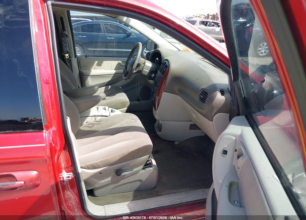 2007 CHRYSLER TOWN & COUNTRY VIN: 1A4GJ45R47B173586
