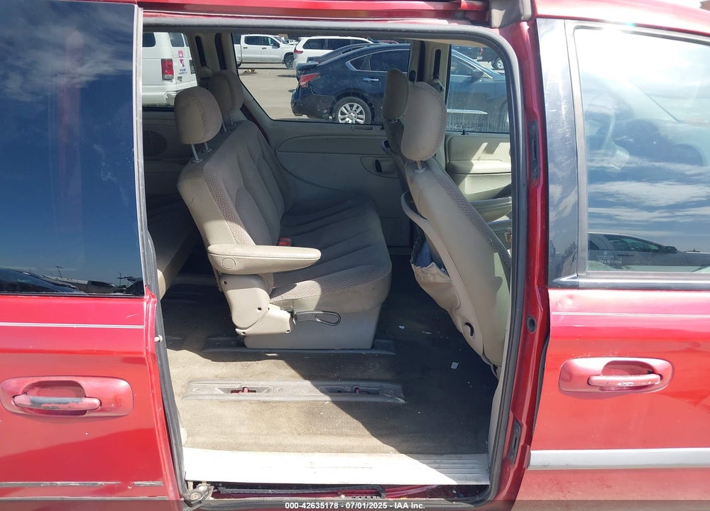 2007 CHRYSLER TOWN & COUNTRY VIN: 1A4GJ45R47B173586
