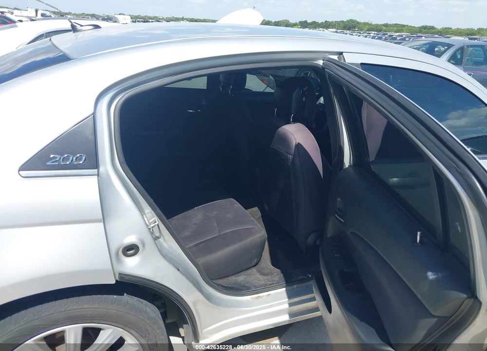 2012 CHRYSLER 200 TOURING VIN: 1C3CCBBGXCN250805