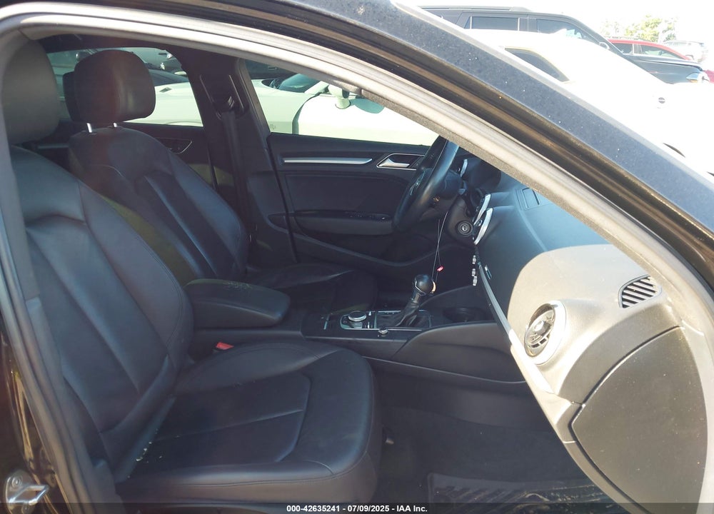 2018 AUDI A3 VIN: WAUAUGFF0J1003891