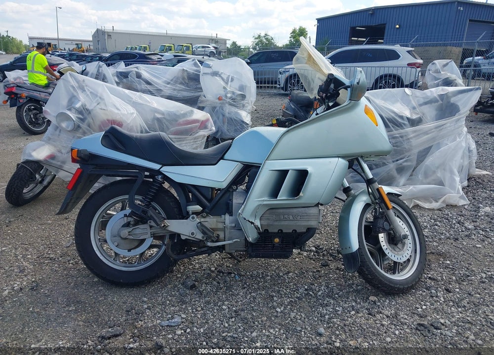 1985 BMW K100 RT VIN: WB1051408F0053228
