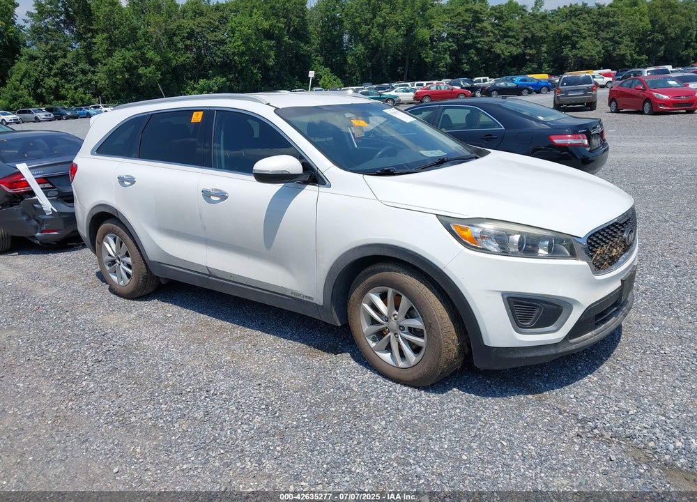 2017 KIA SORENTO 3.3L LX VIN: 5XYPGDA55HG197989