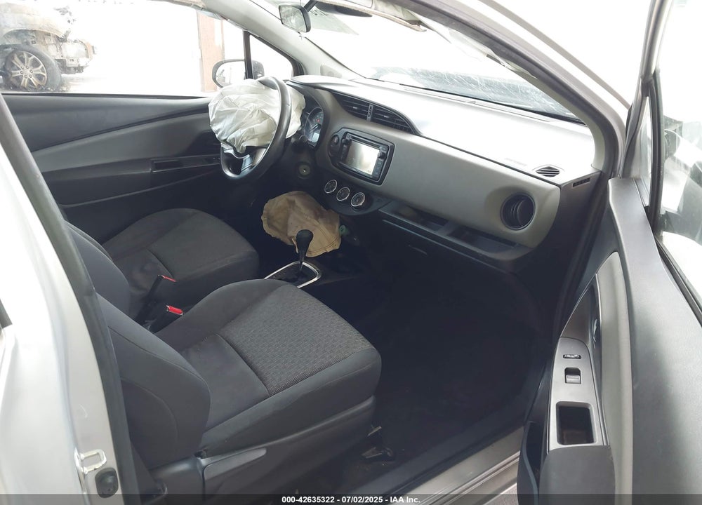 2017 TOYOTA YARIS VIN: VNKJTUD38HA072214