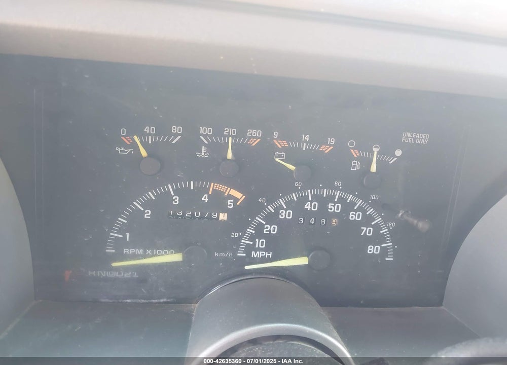 1994 GMC SIERRA C1500 VIN: 2GTEC19K5R1517805
