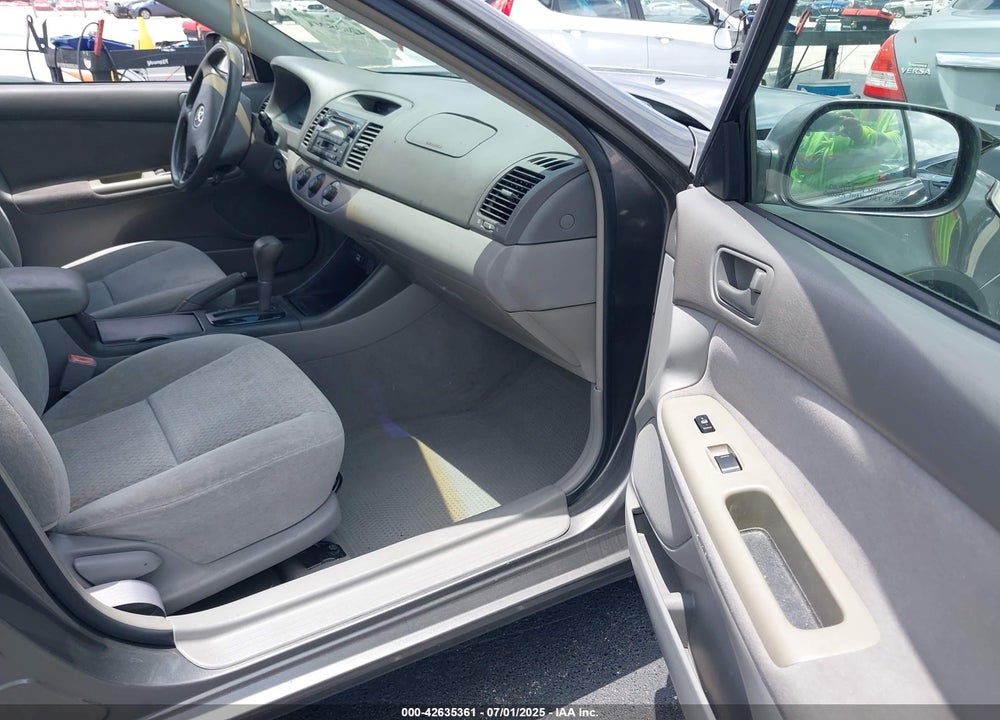 2003 TOYOTA CAMRY LE VIN: 4T1BE32K53U726472