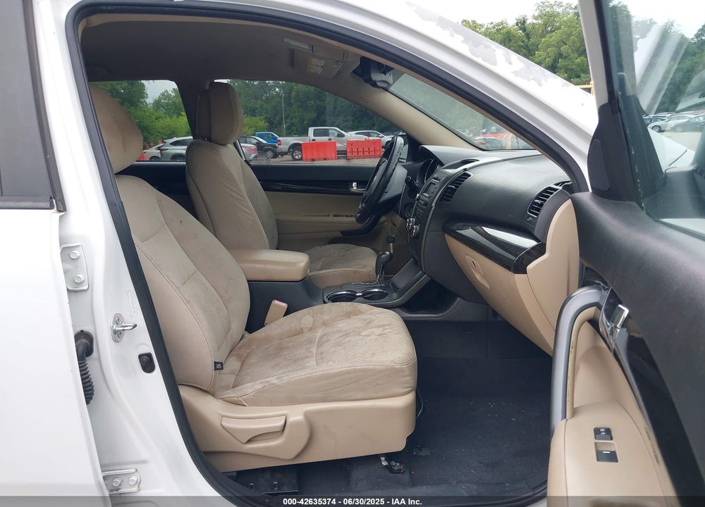 2012 KIA SORENTO VIN: 5XYKT3A64CG309425