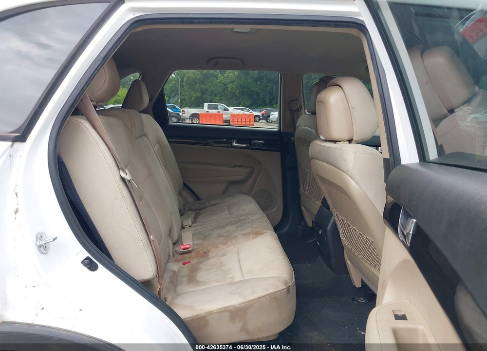 2012 KIA SORENTO VIN: 5XYKT3A64CG309425