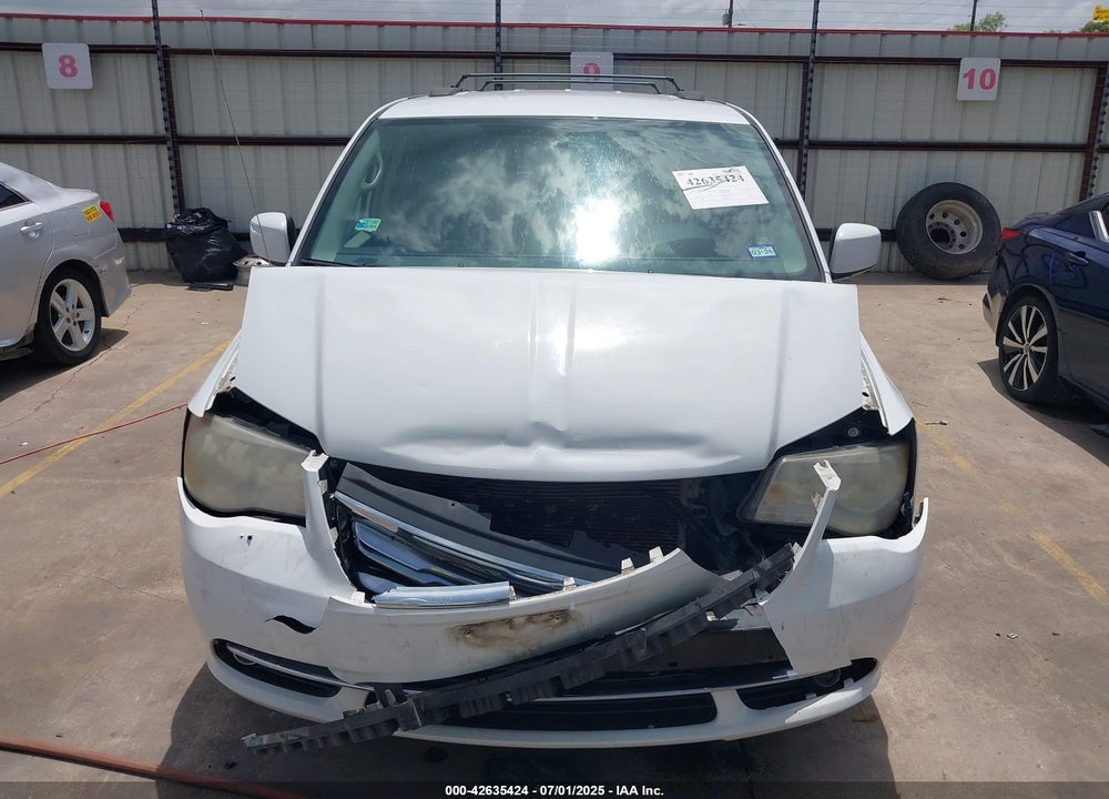2014 CHRYSLER TOWN & COUNTRY TOURING VIN: 2C4RC1BG0ER440165