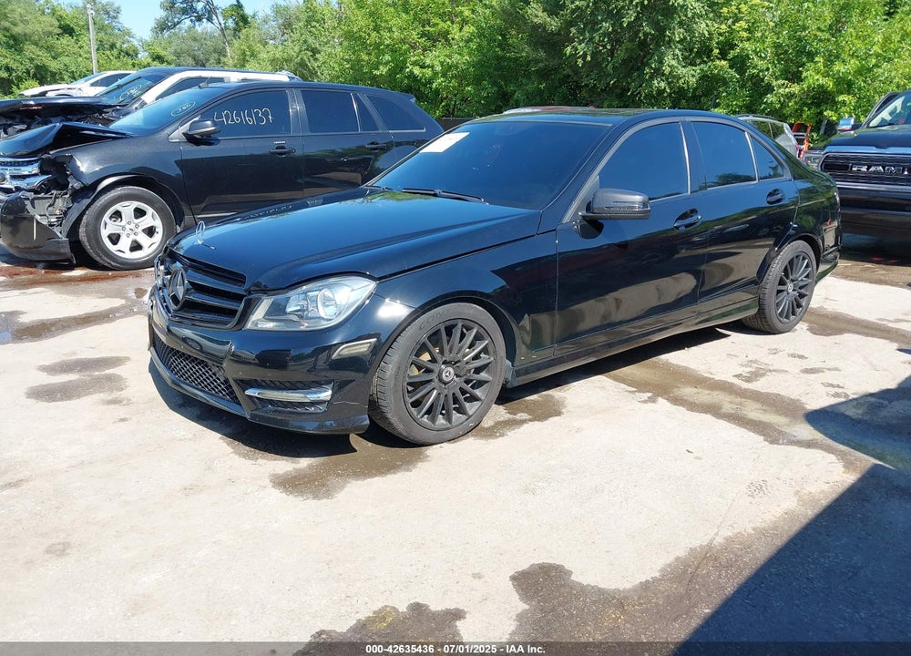 2012 MERCEDES-BENZ C CLASS VIN: WDDGF8BBXCF913589