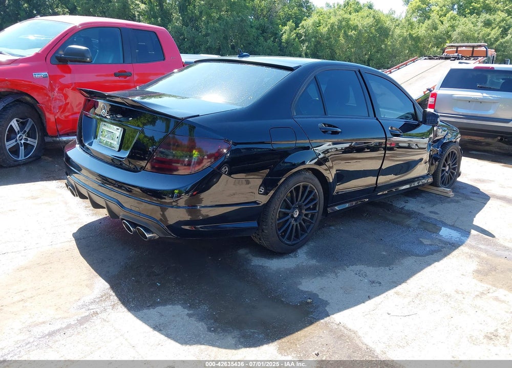 2012 MERCEDES-BENZ C CLASS VIN: WDDGF8BBXCF913589