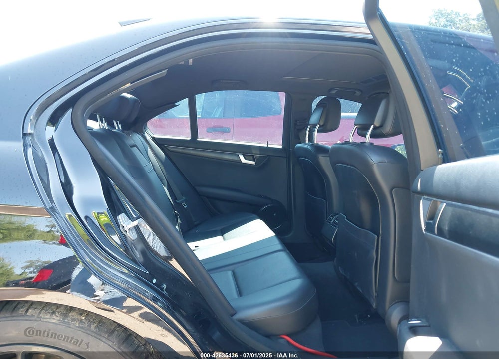 2012 MERCEDES-BENZ C CLASS VIN: WDDGF8BBXCF913589