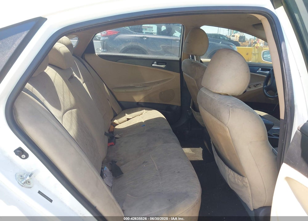 2011 HYUNDAI SONATA VIN: 5NPEB4AC1BH299956