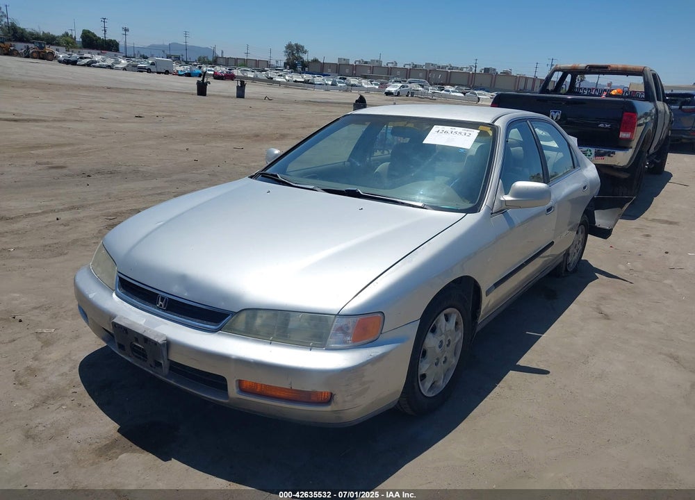 1996 HONDA ACCORD LX/EX VIN: 1HGCD5637TA289751