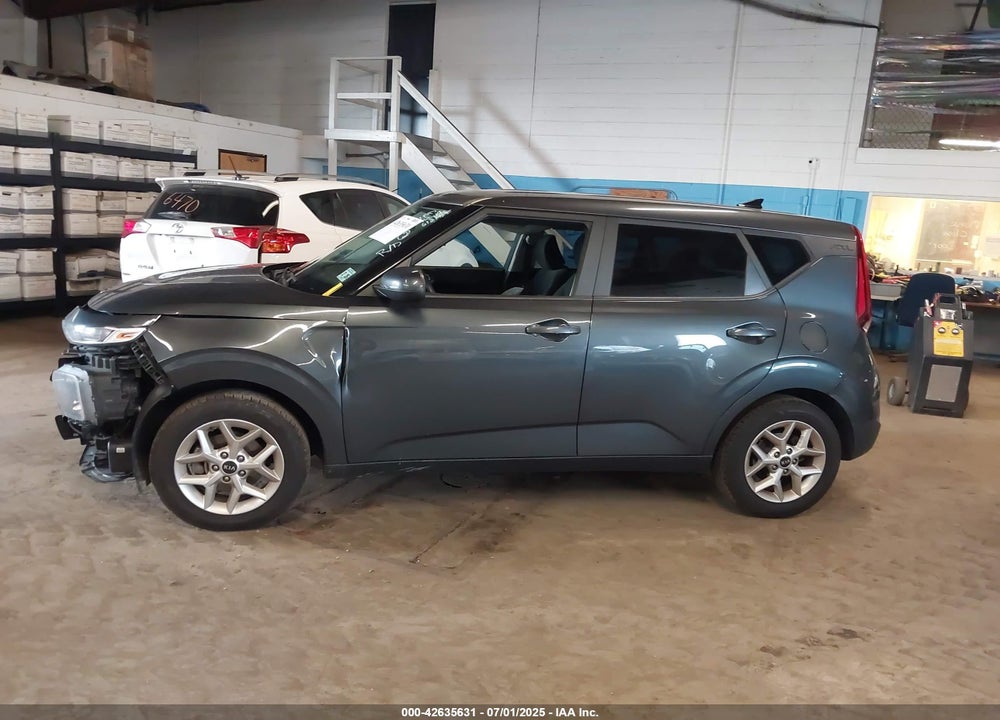 2021 KIA SOUL VIN: KNDJ23AU7M7784739