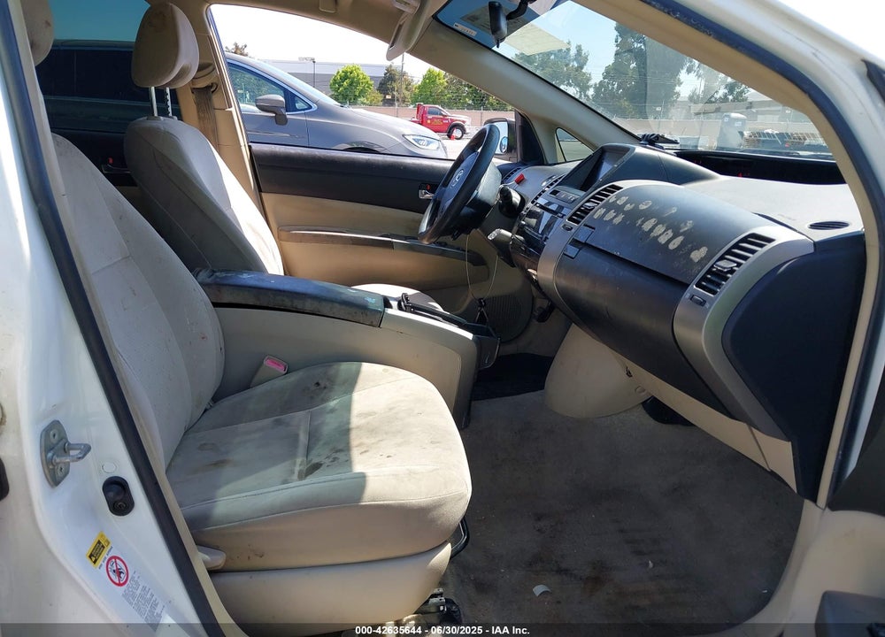2005 TOYOTA PRIUS VIN: JTDKB20U953048667