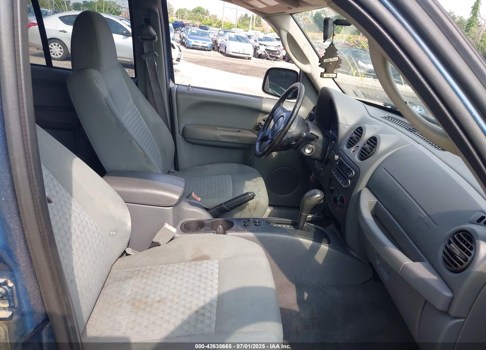 2005 JEEP LIBERTY SPORT VIN: 1J4GL48K35W508884