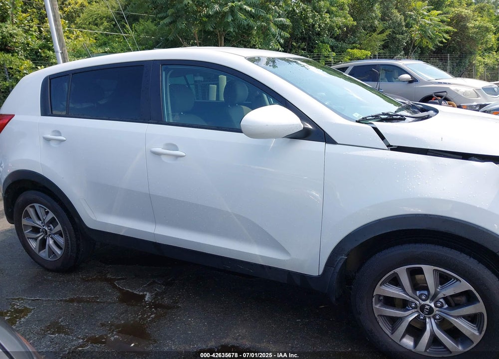 2016 KIA SPORTAGE VIN: KNDPB3AC7G7849949