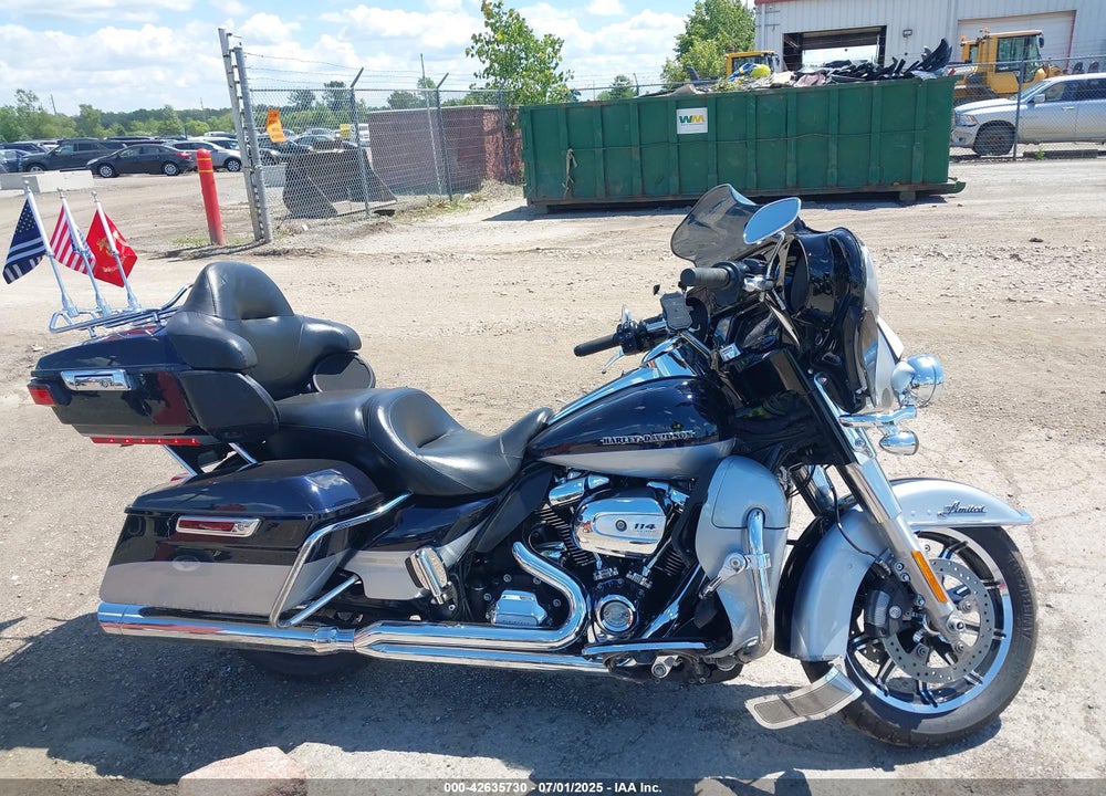 2019 HARLEY-DAVIDSON FLHTKL VIN: 1HD1KKF10KB621366