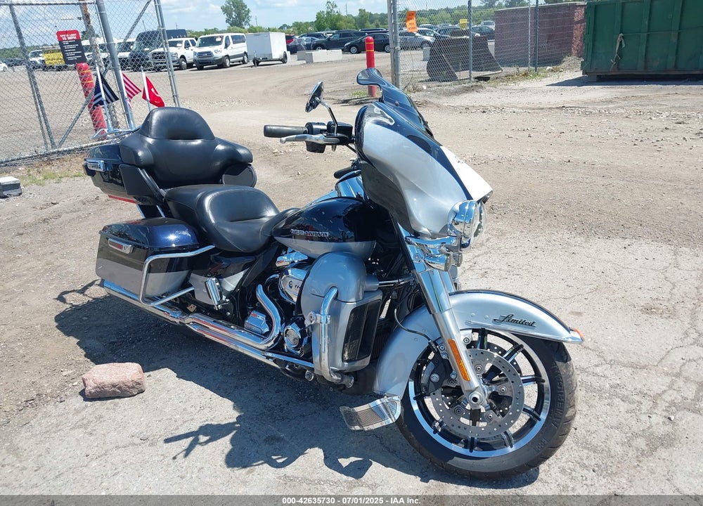 2019 HARLEY-DAVIDSON FLHTKL VIN: 1HD1KKF10KB621366