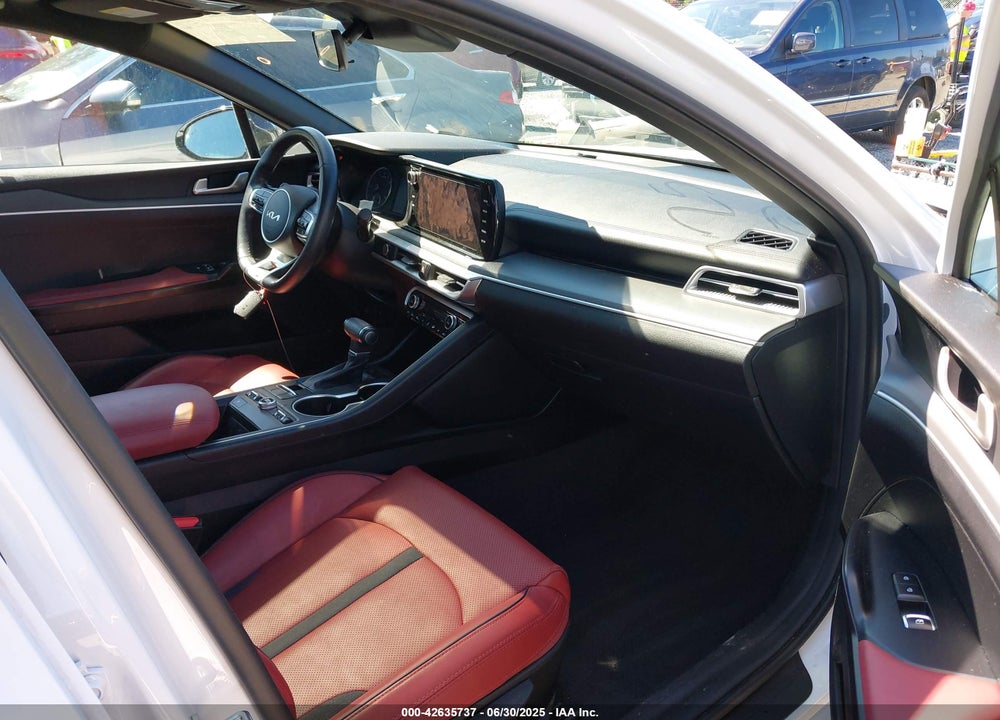 2022 KIA K5 VIN: 5XXG64J22NG133224