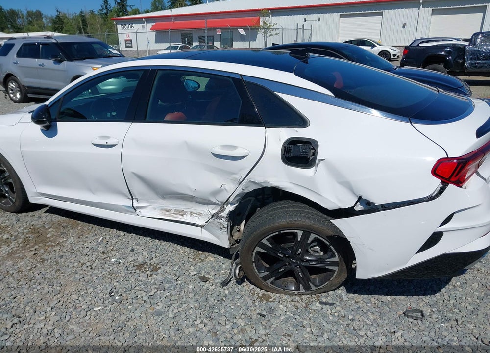 2022 KIA K5 VIN: 5XXG64J22NG133224