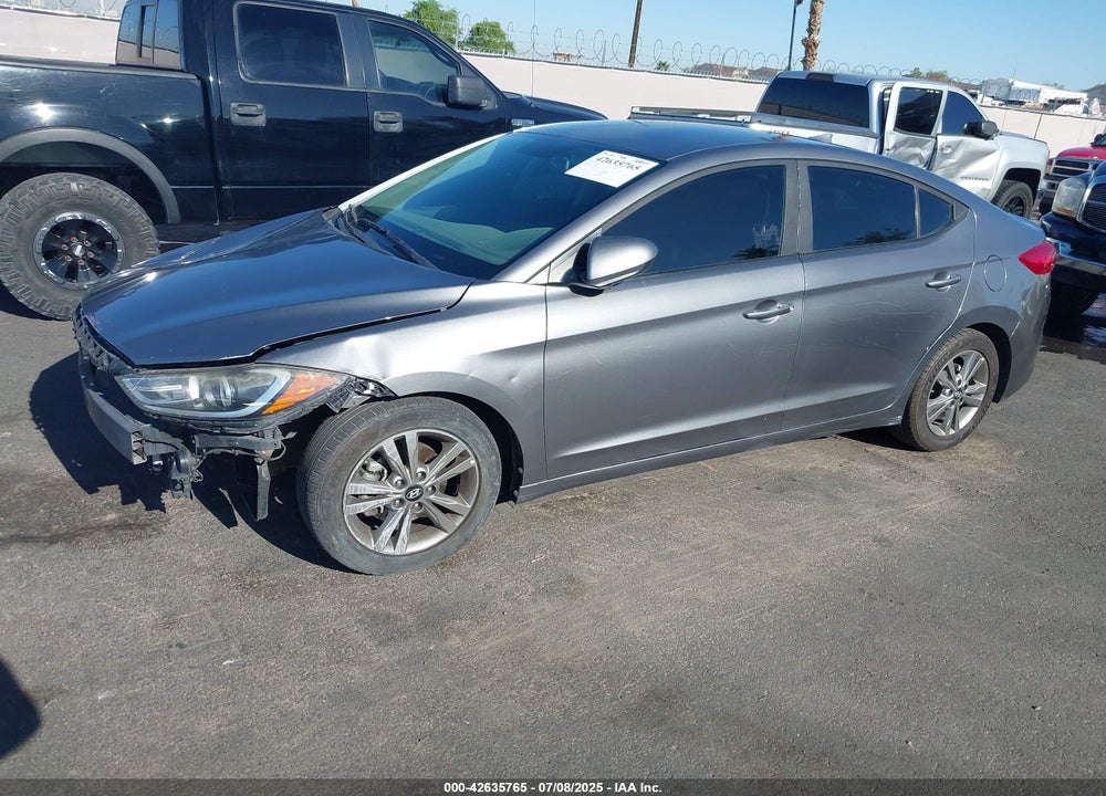 2018 HYUNDAI ELANTRA VIN: 5NPD84LF9JH246423