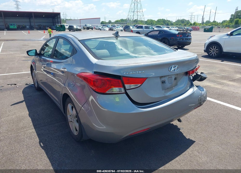 2013 HYUNDAI ELANTRA VIN: KMHDH4AE7DU592745