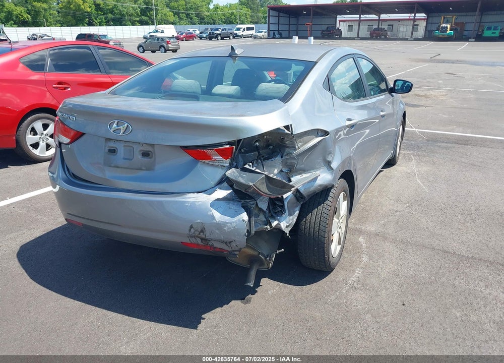 2013 HYUNDAI ELANTRA VIN: KMHDH4AE7DU592745