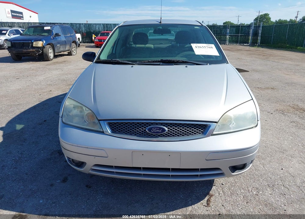 2007 FORD FOCUS VIN: 1FAHP34N17W199689