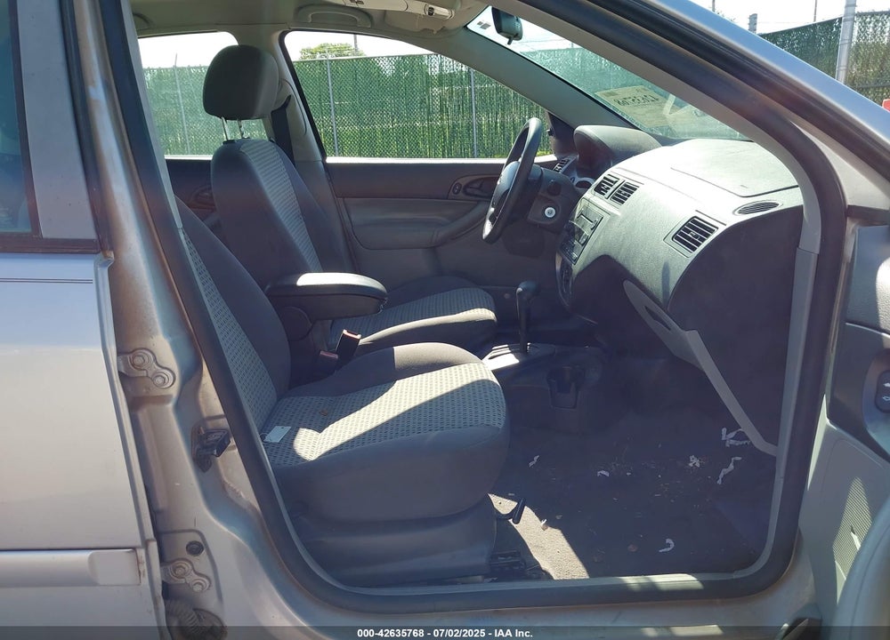 2007 FORD FOCUS VIN: 1FAHP34N17W199689