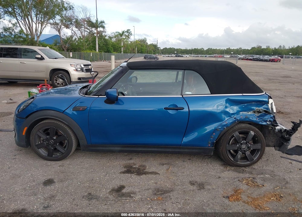 2022 MINI CONVERTIBLE VIN: WMW43DL06N3P19784