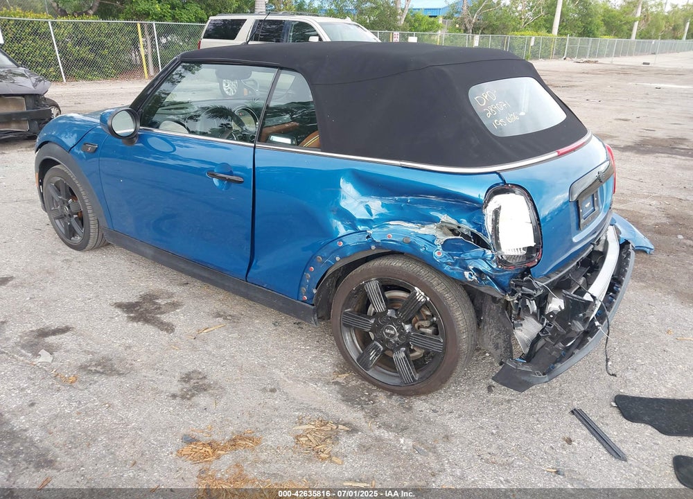 2022 MINI CONVERTIBLE VIN: WMW43DL06N3P19784
