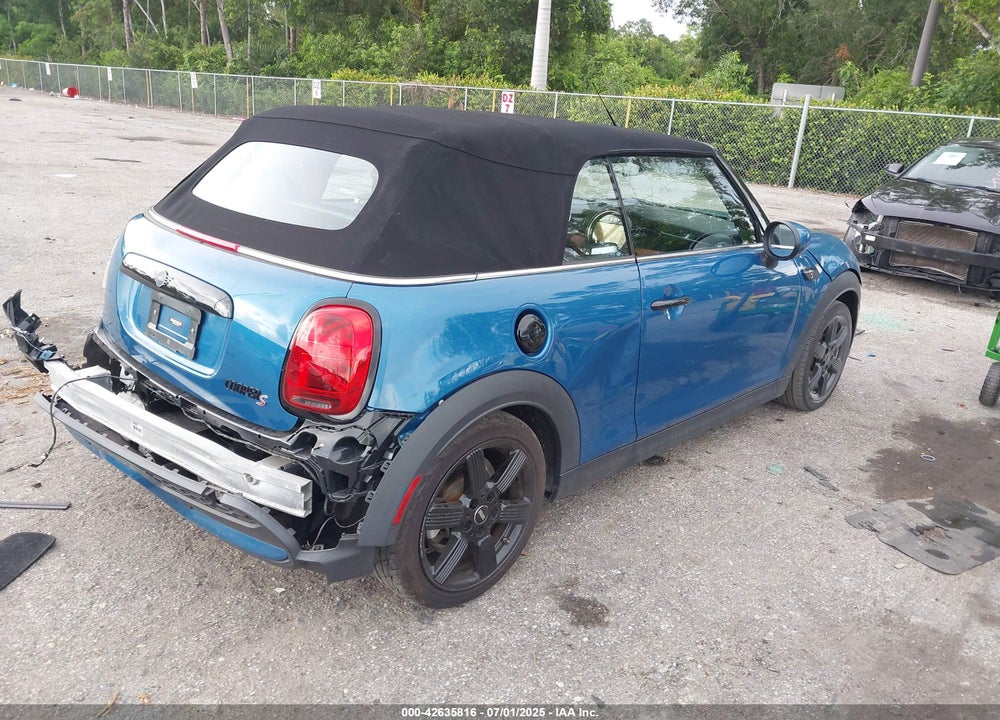 2022 MINI CONVERTIBLE VIN: WMW43DL06N3P19784